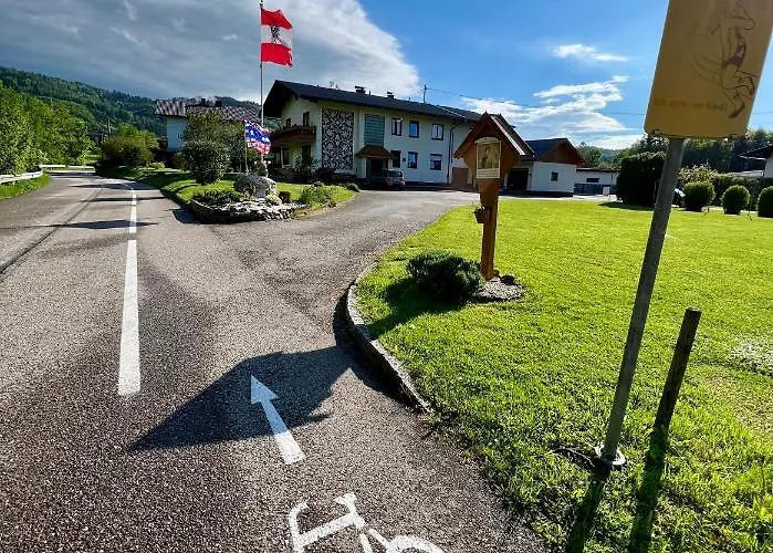 Bacherlhouse - Schoenbach